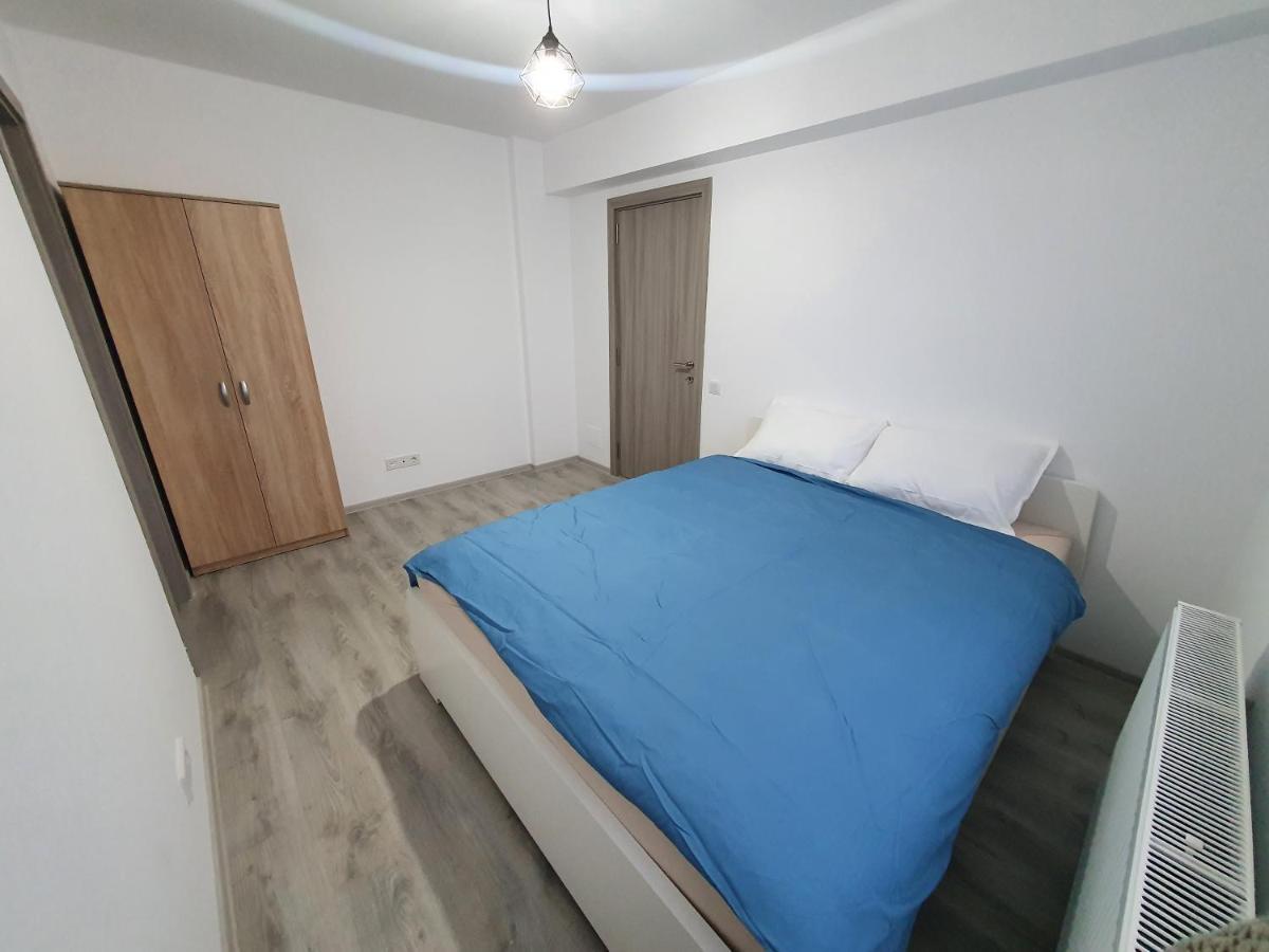 Apartament 3 Cam Grand Arena Бухарест Экстерьер фото